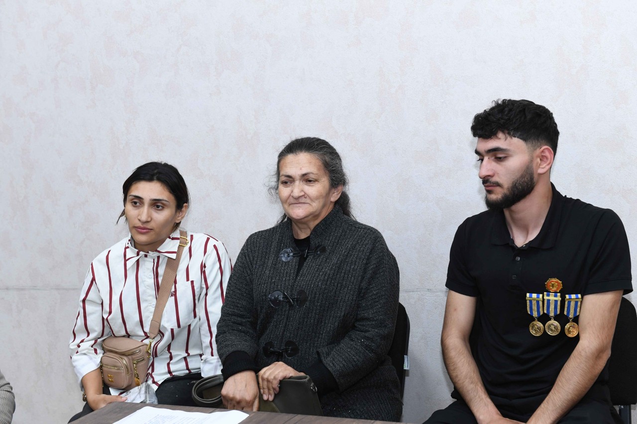 Rövşən Rzayev vətəndaşların növbəti qəbulunu keçirib - FOTOLAR